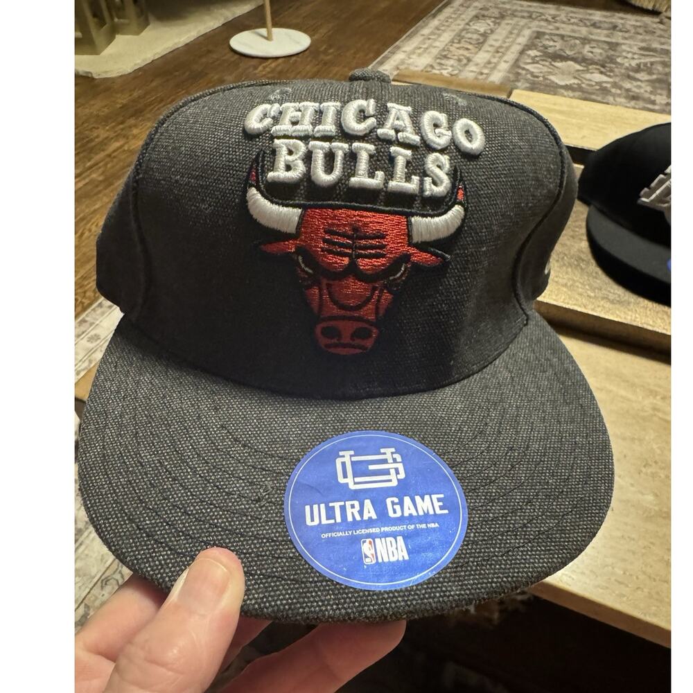 Ultra GAME NBA Chicago Bulls Adjustable Snapback Hat Cap Black One Size